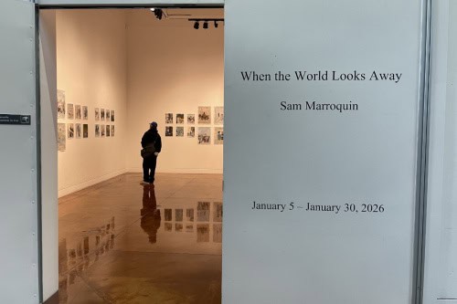 sm_worldlooksaway